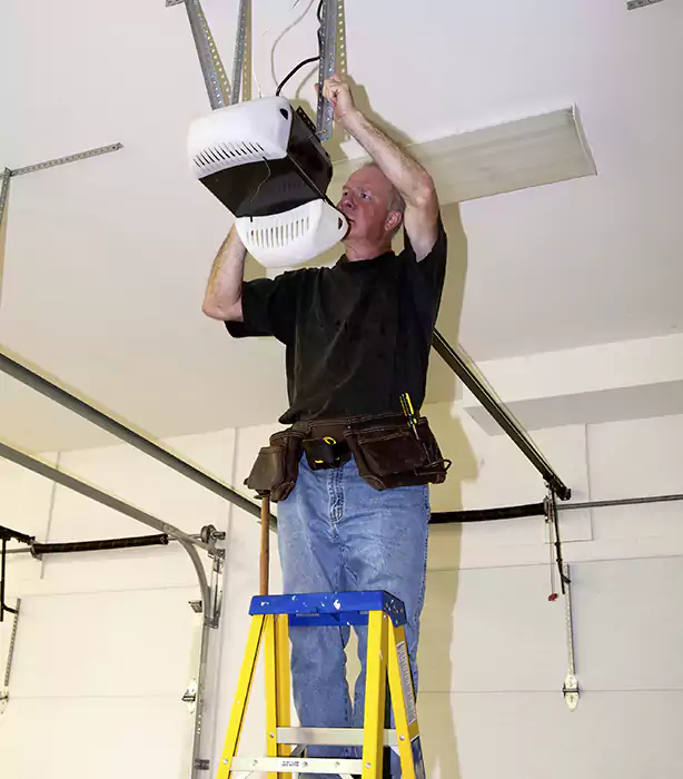 Raynor Garage Door Opener Repair in Greenacres, FL