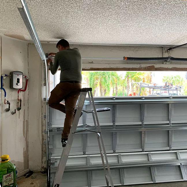 Experienced Garage Door Installation Experts in Greenacres, FL