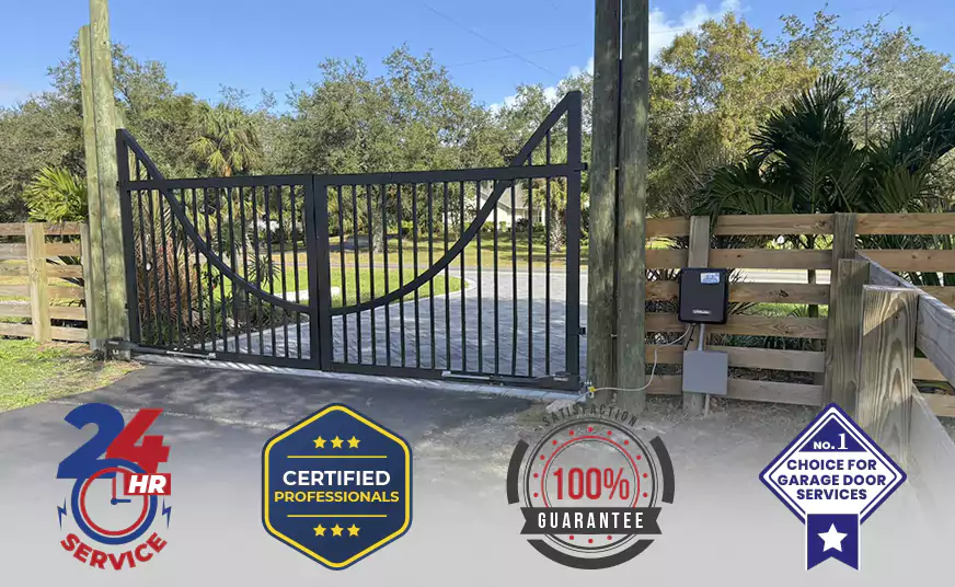 Wrought Iron Fence Repair And Painting in Greenacres, FL